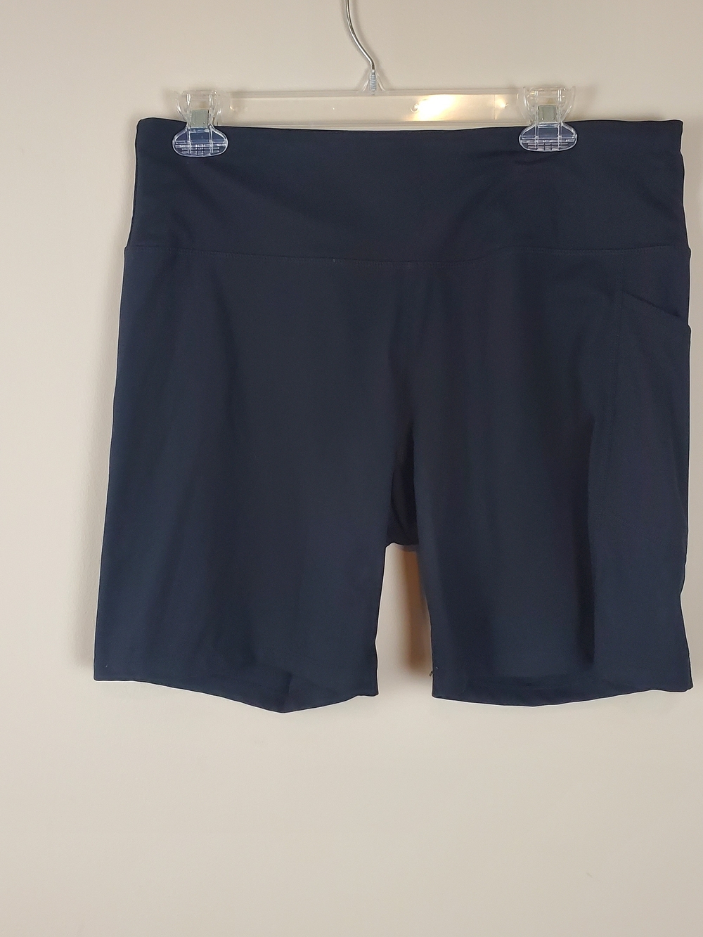 DKNY Black Bike Shorts Size XXL